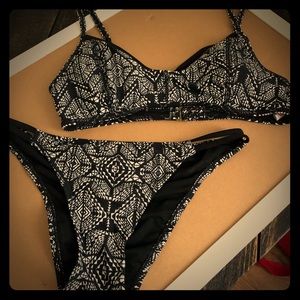 Printed Cheeky Bikini Size M